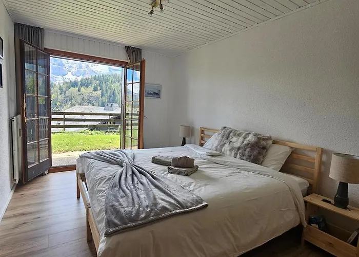 In Out Portes Du Soleil Champoussin * Val dʼIlliez