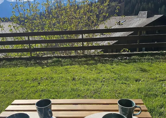 In Out Portes Du Soleil Champoussin Appartement Val dʼIlliez